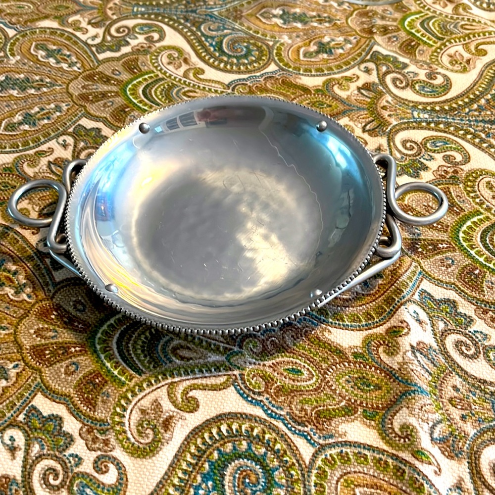 Vintage  B. W. Buenilum Hammered Aluminum 6” Dish with Handles